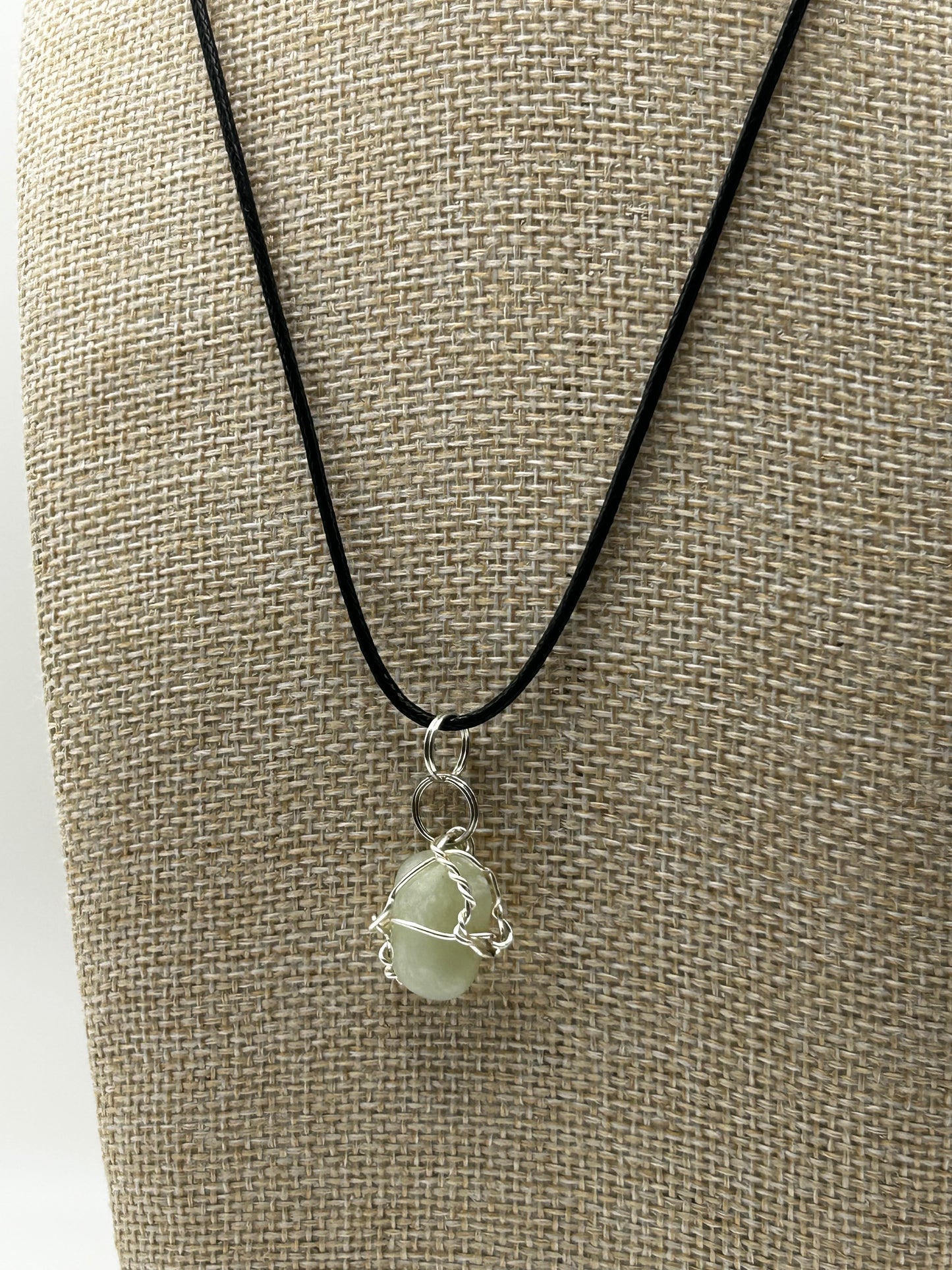 Wire wrapped Serpentine gemstone pendant necklace